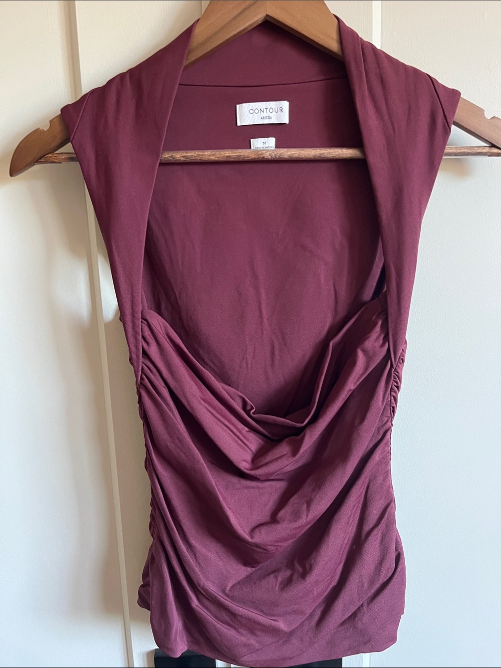 Aritzia Contour Women’s Plum Drape Neck Sleeveless Top